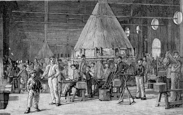 Eine Schwarz-Weiß-Zeichnung einer Gruppe von Menschen, die in einer Fabrik des 19. Jahrhunderts arbeiten, mit einigen, die Werkzeuge halten und verschiedene Gegenstände herumliegen, und einem Text am unteren Rand, der "19. Jahrhundert Schmiede" lautet.