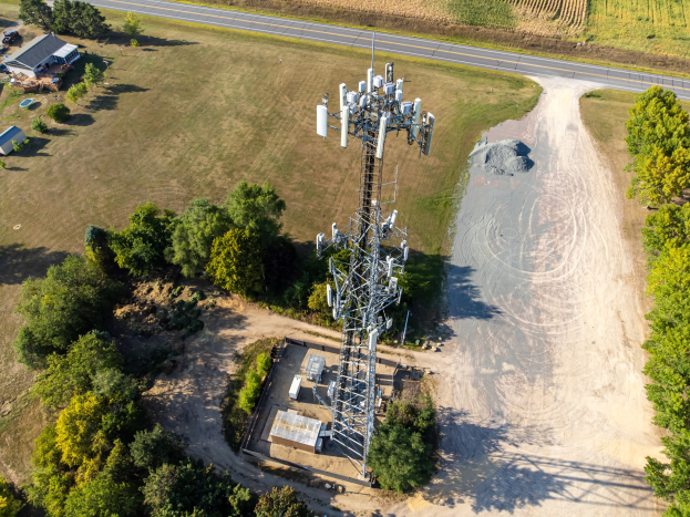 Smartphone-Empfang via Satellit: Deutsche Anbieter wollen Totzonen auf unterschiedliche Weise füllen