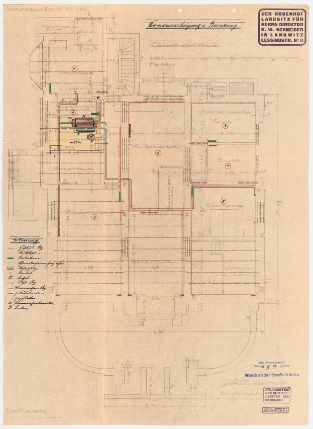 Schwarzes und weißes Architekturzeichnung des Rosenhof-Krankenhauses in Hamburg, Deutschland, zeigt detaillierten Grundriss mit zahlreichen Kabeln, Zimmern, Fluren und Textanmerkungen.